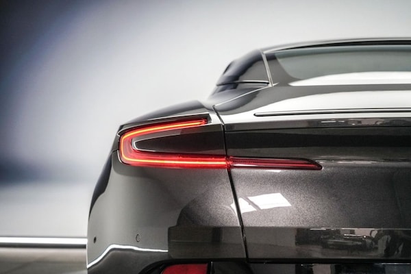 Used Aston Martin DB11 2016 for sale - 76223281: Photo 14