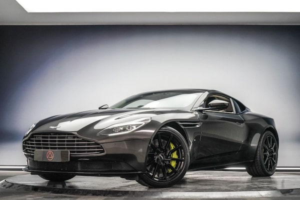 Used Aston Martin DB11 2016 for sale - 76223281: Photo 1