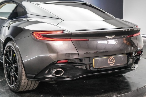 Used Aston Martin DB11 2016 for sale - 76223281: Photo 20