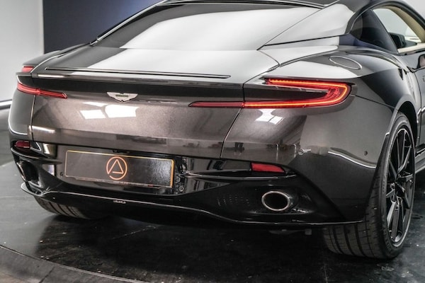 Used Aston Martin DB11 2016 for sale - 76223281: Photo 21