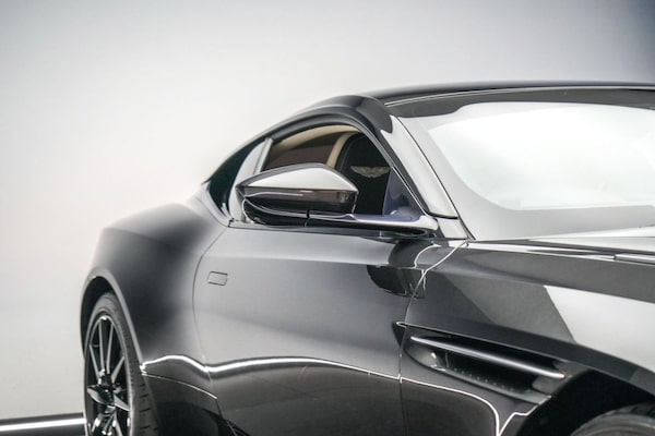 Used Aston Martin DB11 2016 for sale - 76223281: Photo 22