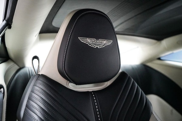Used Aston Martin DB11 2016 for sale - 76223281: Photo 34