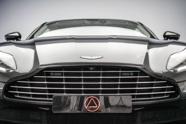 Used Aston Martin DB11 2016 for sale - 76223281: Photo 9