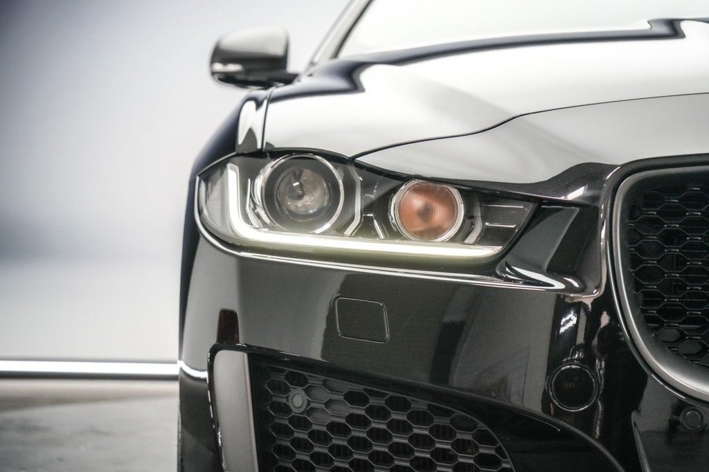 Used Jaguar XE 2019 for sale - 77647839: Photo 10
