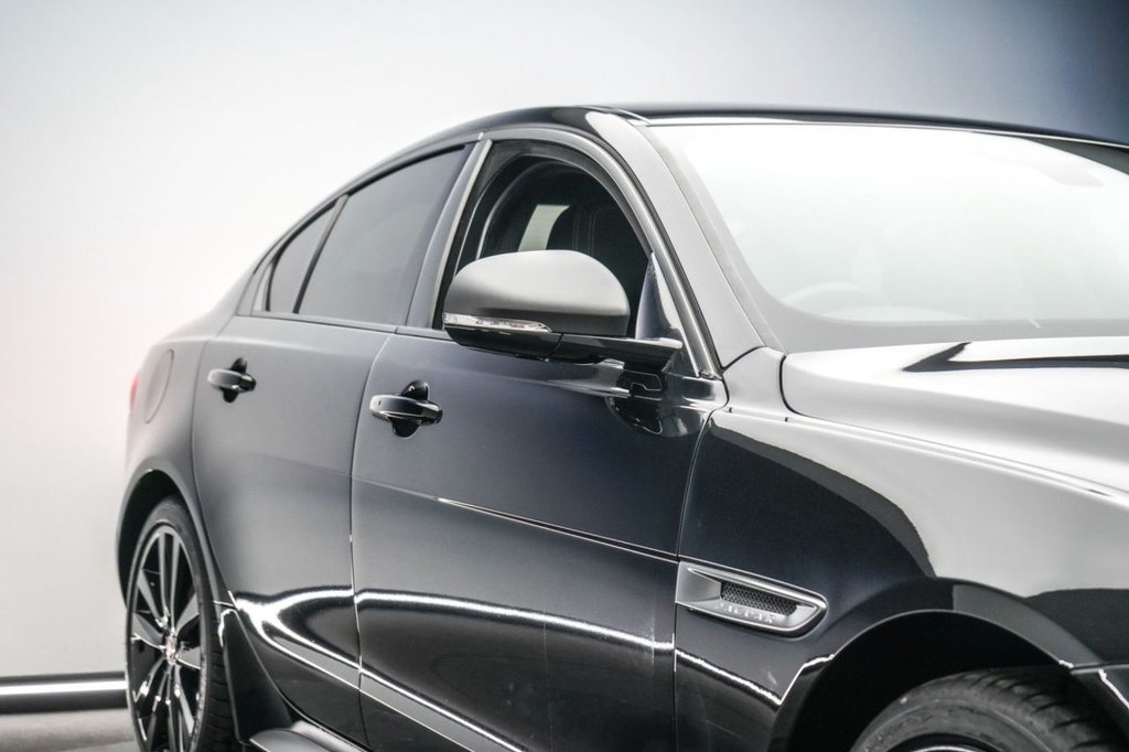 Used Jaguar XE 2019 for sale - 77647839: Photo 20