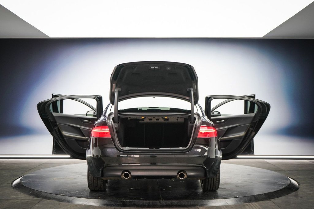 Used Jaguar XE 2019 for sale - 77647839: Photo 26