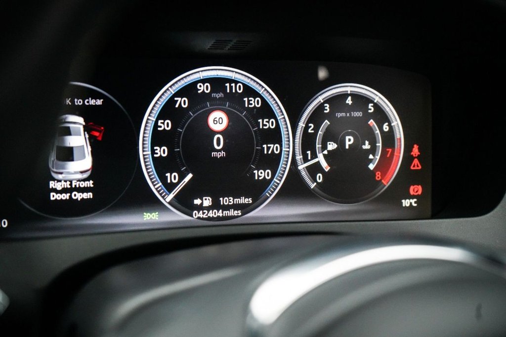 Used Jaguar XE 2019 for sale - 77647839: Photo 37