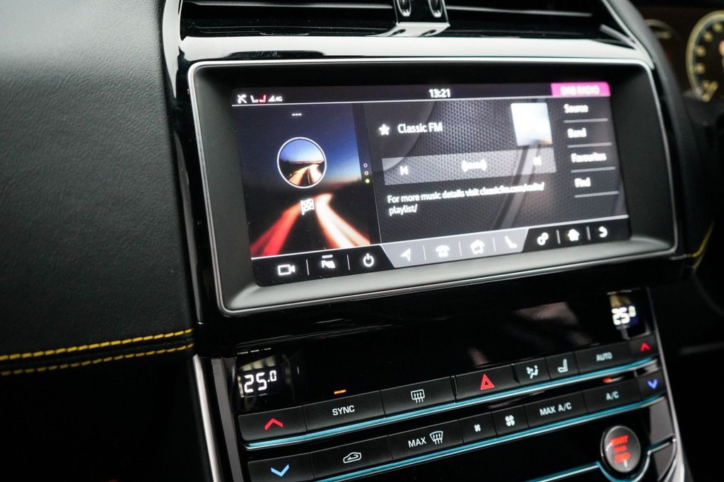 Used Jaguar XE 2019 for sale - 77647839: Photo 40