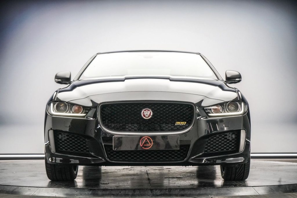 Used Jaguar XE 2019 for sale - 77647839: Photo 9