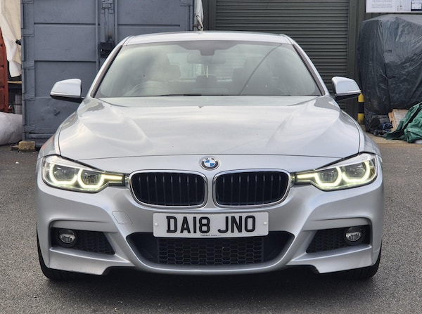 Used BMW 3 Series 2018 for sale - 76218950: Photo 2