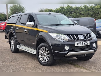Mitsubishi - L200