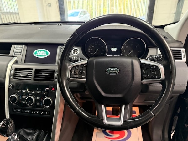 Used Land Rover Discovery Sport 2015 for sale - 76068286: Photo 18