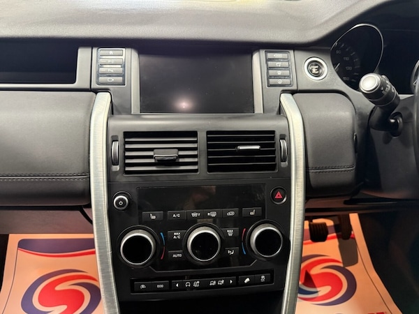 Used Land Rover Discovery Sport 2015 for sale - 76068286: Photo 30