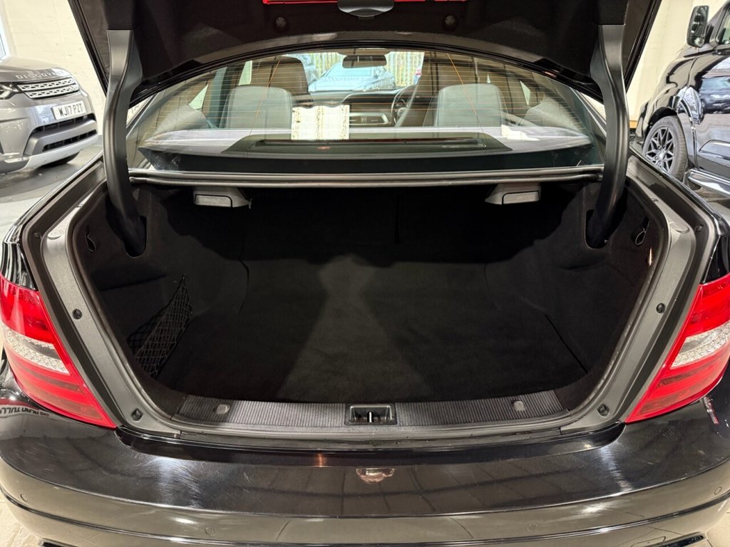 Used Mercedes-Benz C Class 2012 for sale - 77249900: Photo 21