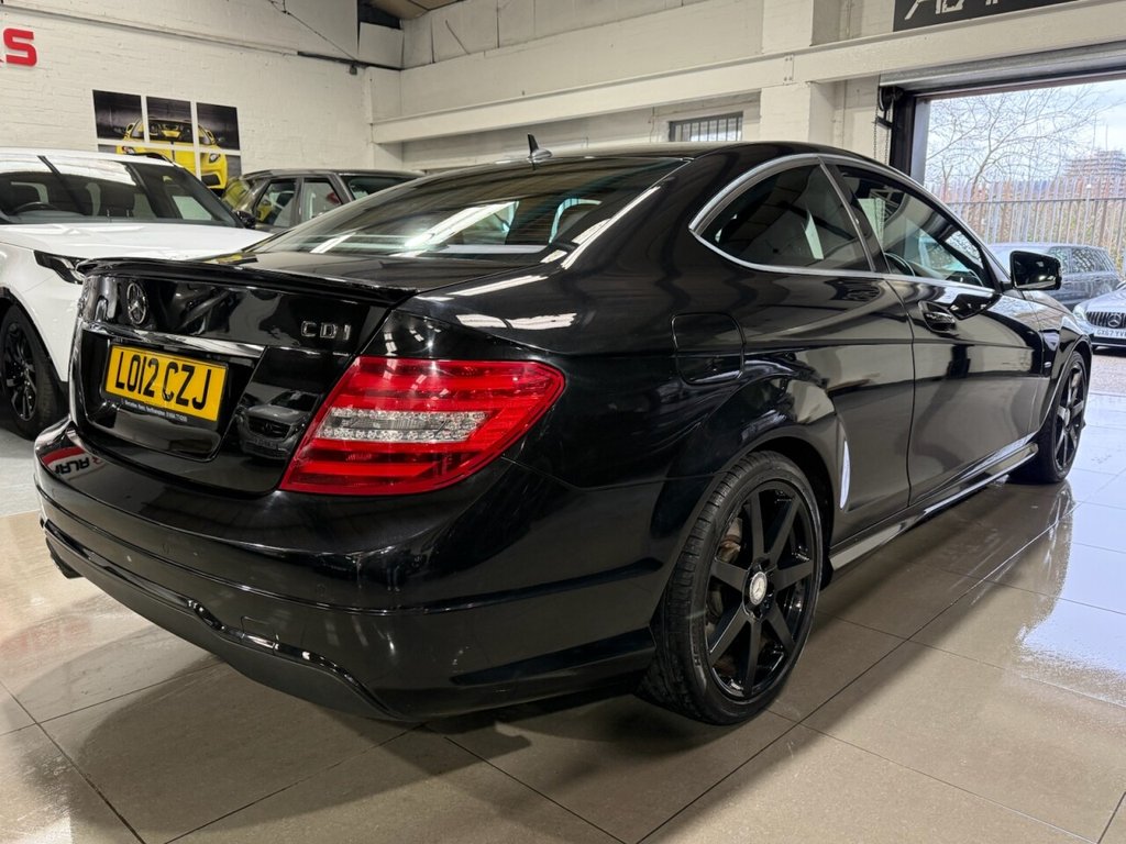 Used Mercedes-Benz C Class 2012 for sale - 77249900: Photo 6