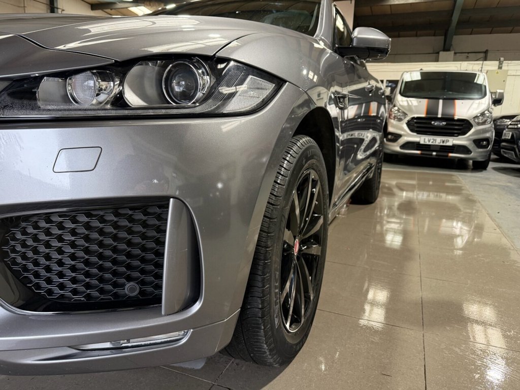 Used Jaguar F-Pace 2020 for sale - 77806126: Photo 9