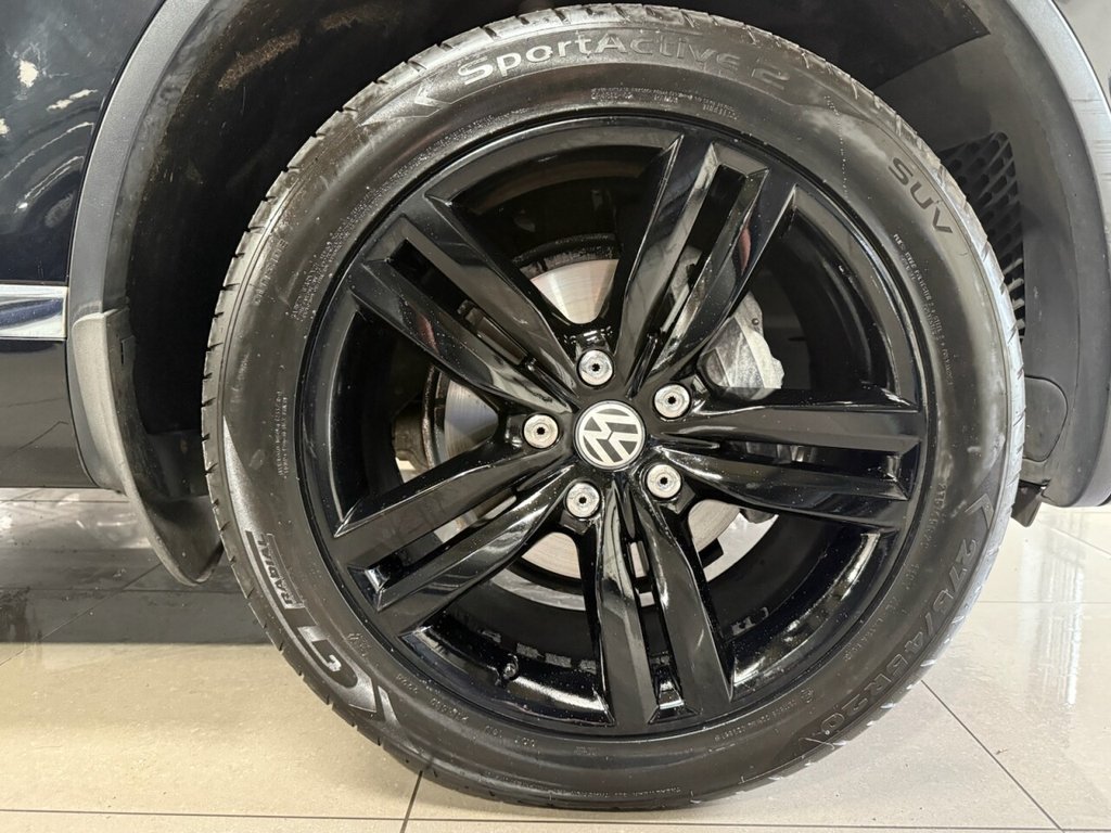 Used Volkswagen Touareg 2012 for sale - 76185276: Photo 15