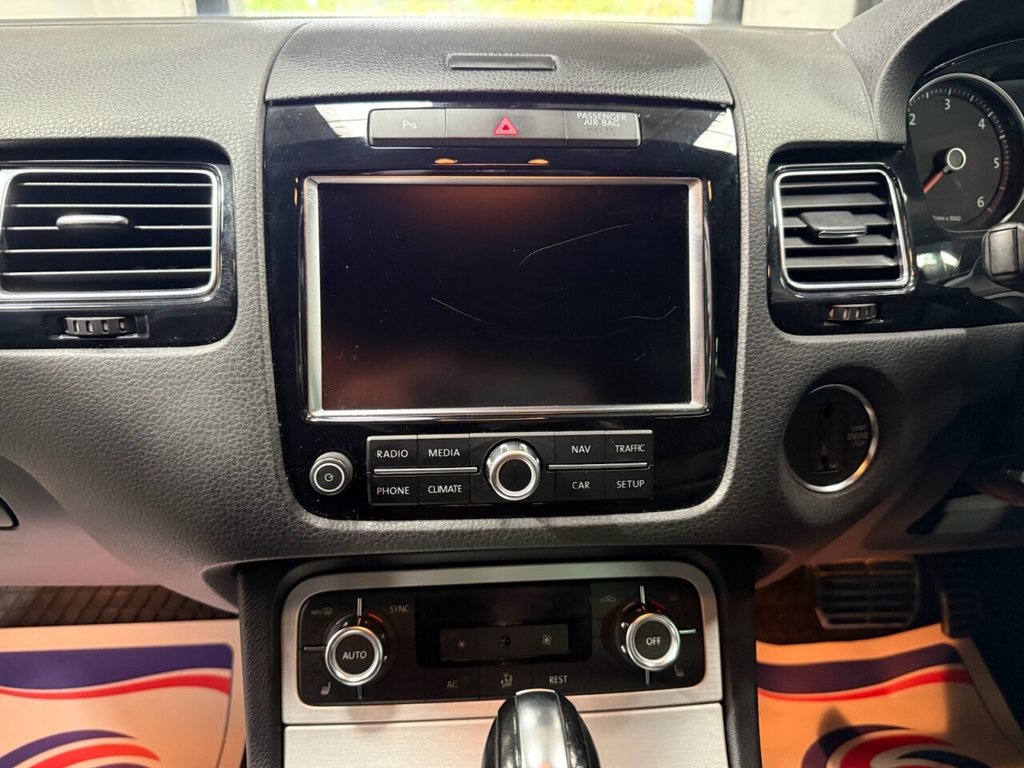 Used Volkswagen Touareg 2012 for sale - 76185276: Photo 28