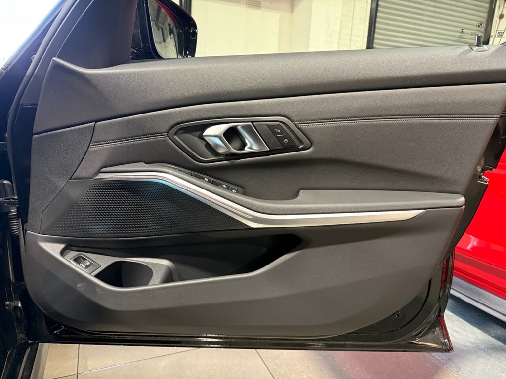 Used BMW 3 Series 2024 for sale - 77263509: Photo 20