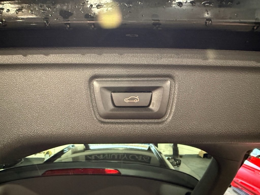 Used BMW 3 Series 2024 for sale - 77263509: Photo 25