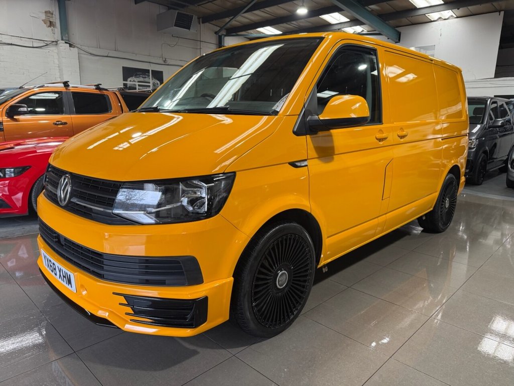 Used Volkswagen Transporter 2018 for sale - 77407787: Photo 2