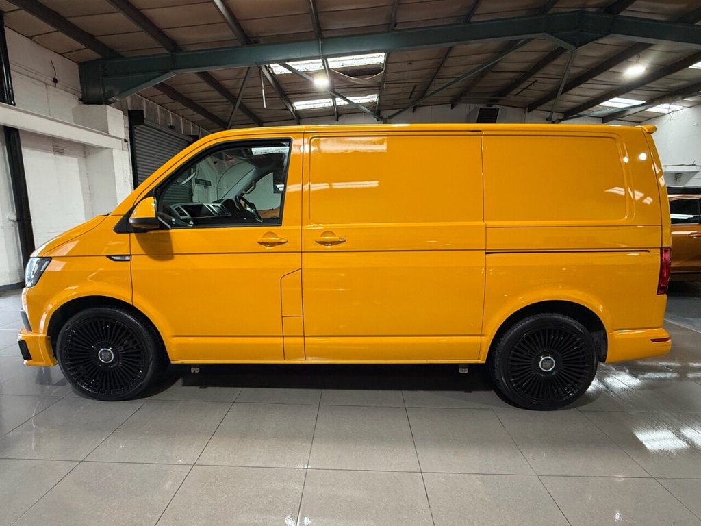 Used Volkswagen Transporter 2018 for sale - 77407787: Photo 7