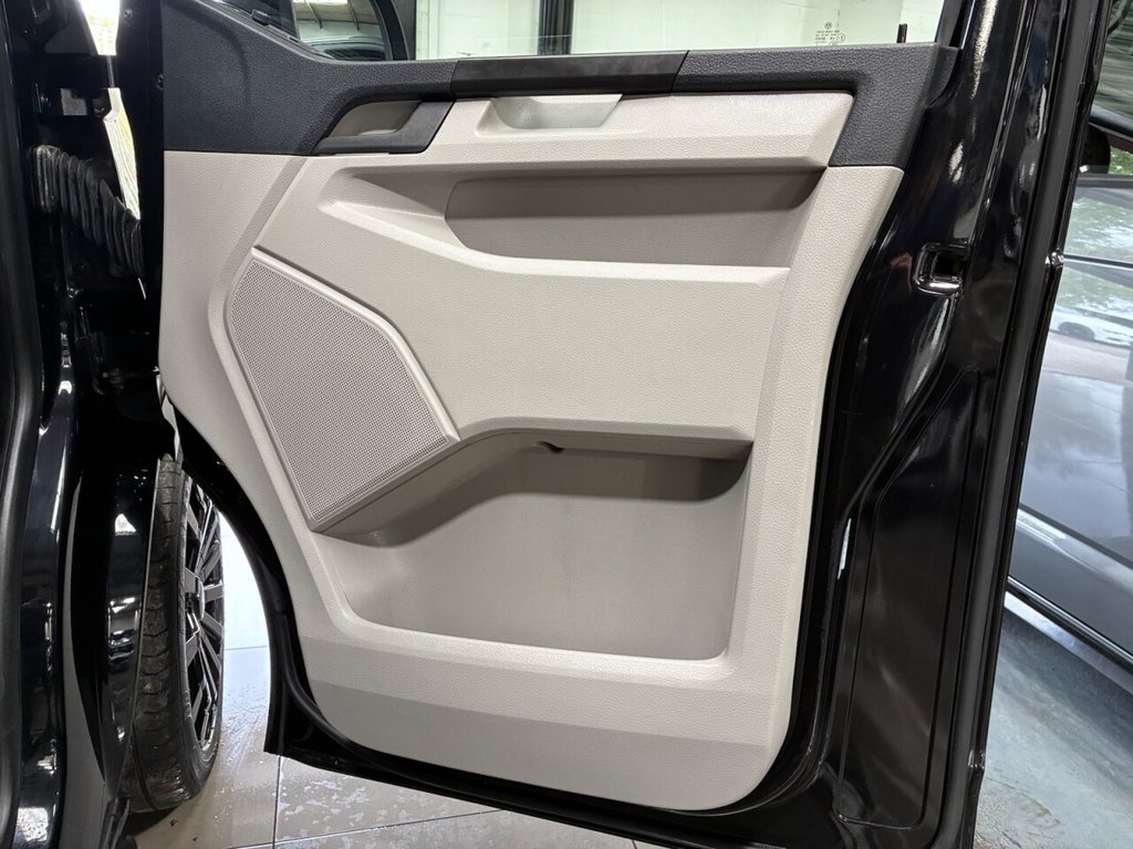 Used Volkswagen Transporter 2019 for sale - 76417216: Photo 19