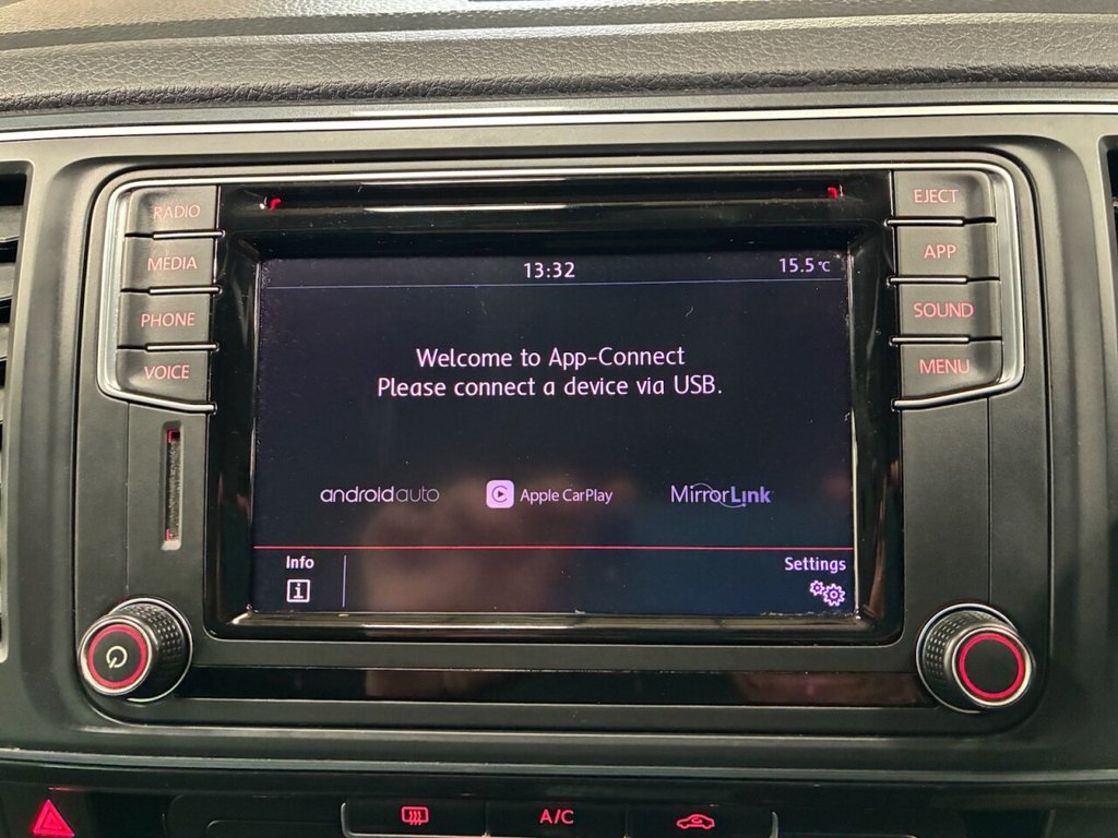 Used Volkswagen Transporter 2019 for sale - 76417216: Photo 30