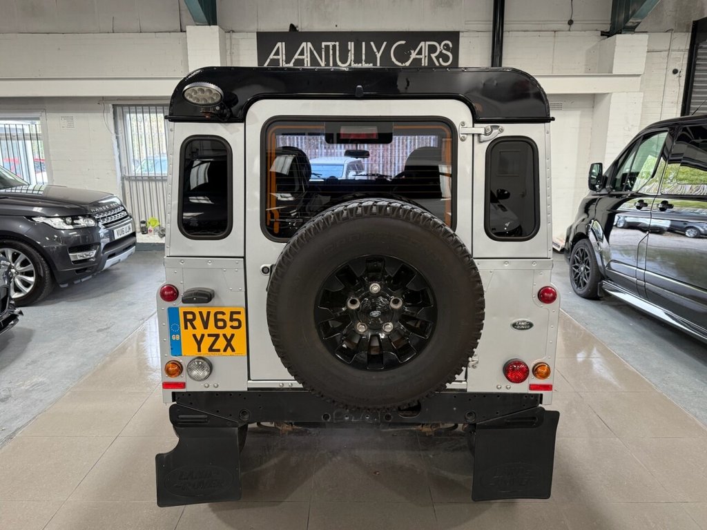 Used Land Rover Defender 2015 for sale - 76632325: Photo 4