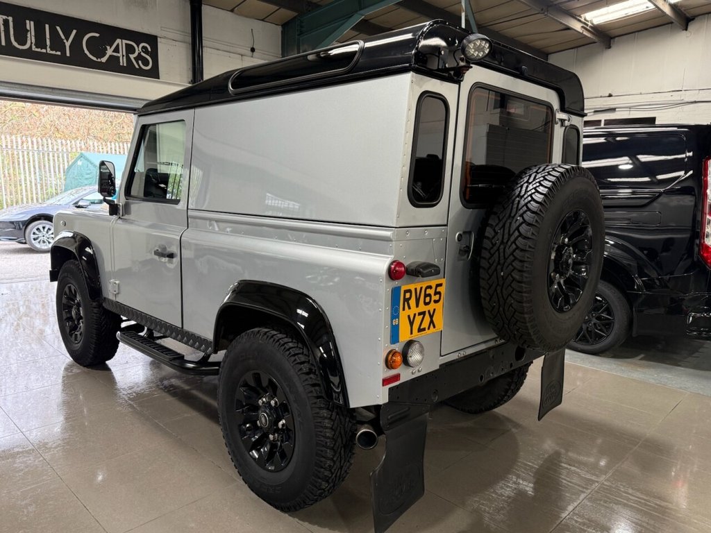 Used Land Rover Defender 2015 for sale - 76632325: Photo 5