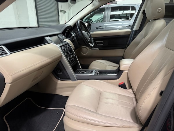 Used Land Rover Discovery Sport 2015 for sale - 75642218: Photo 28