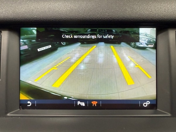 Used Land Rover Discovery Sport 2015 for sale - 75642218: Photo 33