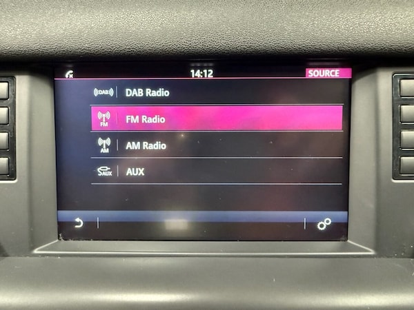 Used Land Rover Discovery Sport 2015 for sale - 75642218: Photo 34