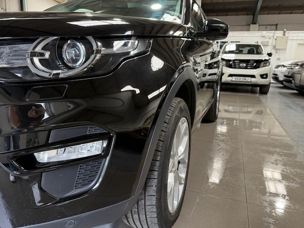 Used Land Rover Discovery Sport 2015 for sale - 75642218: Photo 9