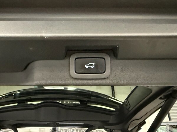 Used Land Rover Discovery 2017 for sale - 76235905: Photo 27