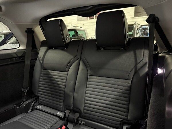 Used Land Rover Discovery 2017 for sale - 76235905: Photo 29