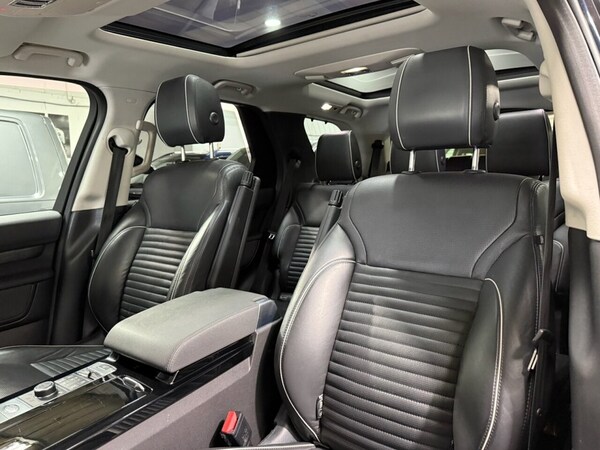 Used Land Rover Discovery 2017 for sale - 76235905: Photo 32