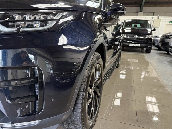 Used Land Rover Discovery 2017 for sale - 76235905: Photo 9