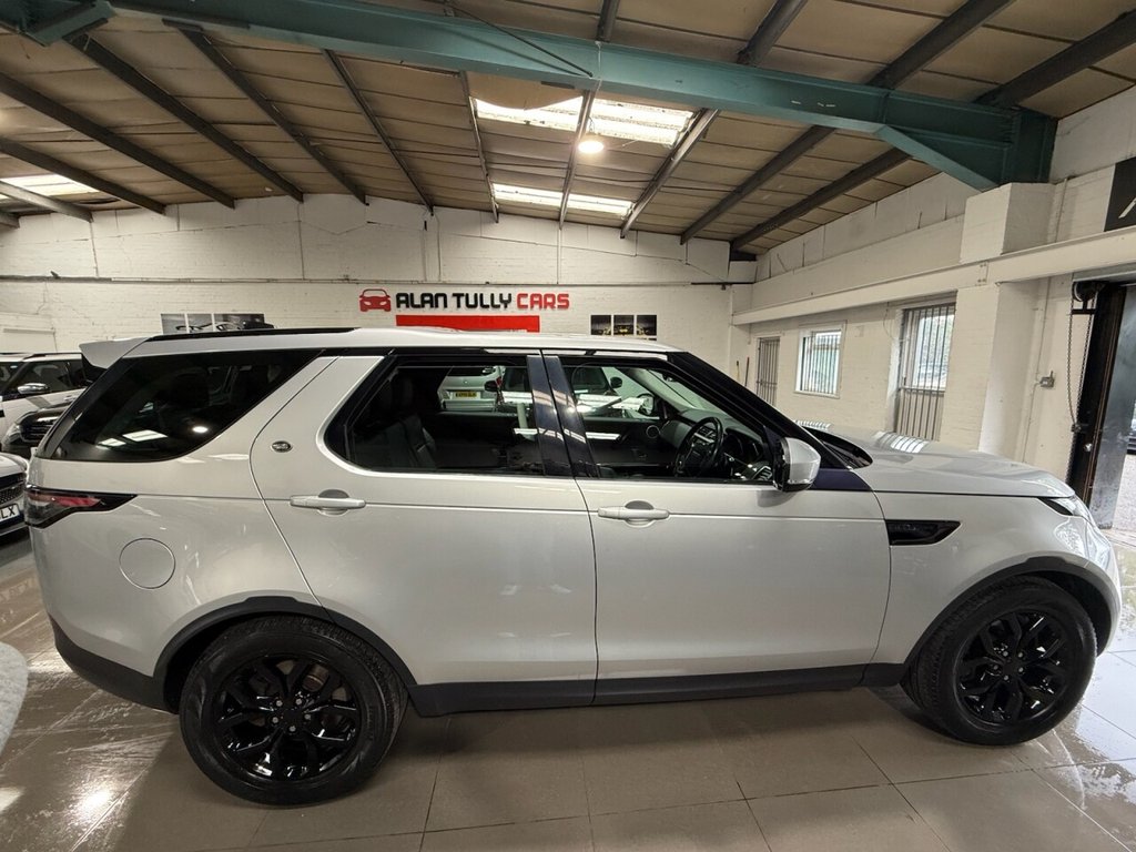 Used Land Rover Discovery 2017 for sale - 75912262: Photo 8