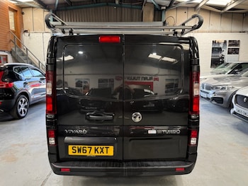Used Vauxhall Vivaro 2017 for sale - 79221320: Photo