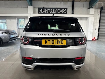 Used Land Rover Discovery Sport 2018 for sale - 78702329: Photo
