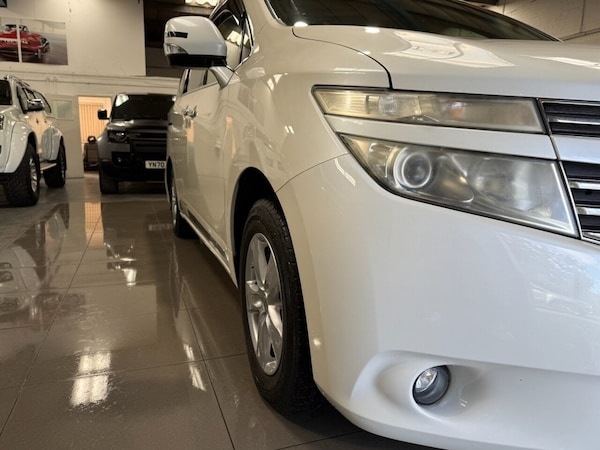 Used Nissan Elgrand 2013 for sale - 75549307: Photo 10