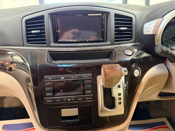 Used Nissan Elgrand 2013 for sale - 75549307: Photo 29