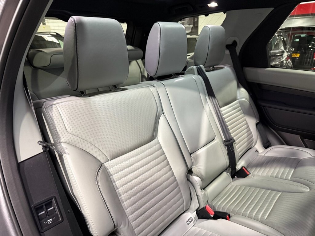 Used Land Rover Discovery 2018 for sale - 76535789: Photo 21