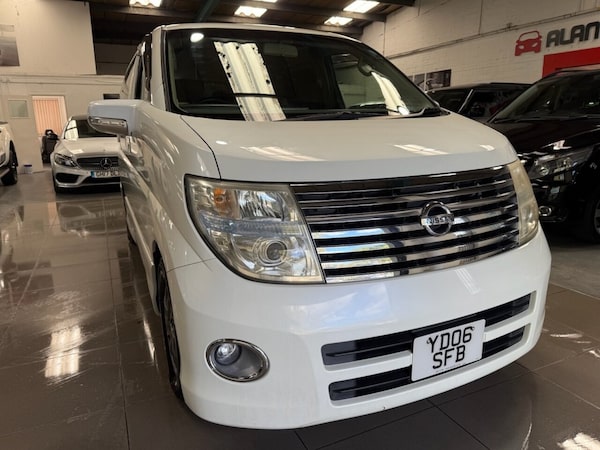 Used Nissan Elgrand 2006 for sale - 76118778: Photo 11