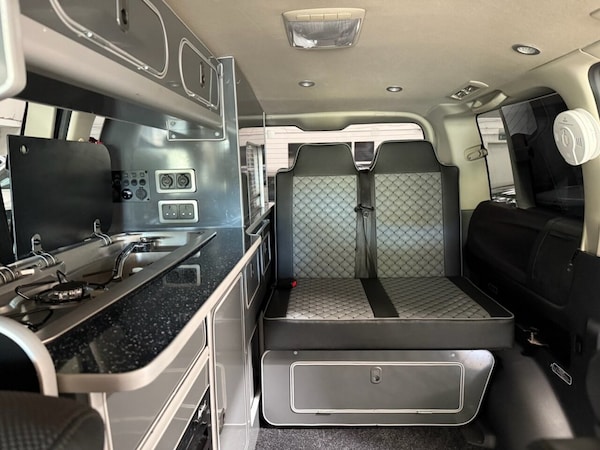 Used Nissan Elgrand 2006 for sale - 76118778: Photo 28
