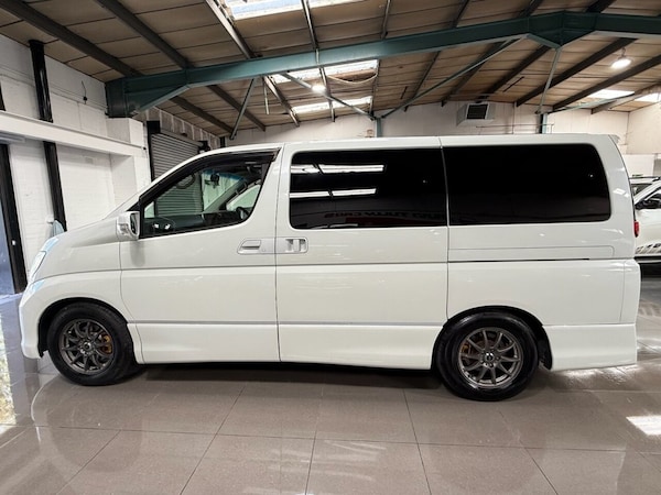 Used Nissan Elgrand 2006 for sale - 76118778: Photo 7
