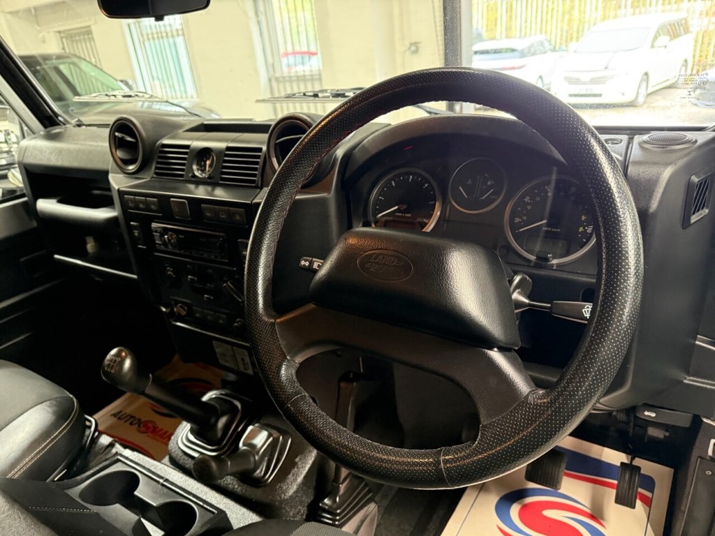 Used Land Rover Defender 2015 for sale - 77110458: Photo 17