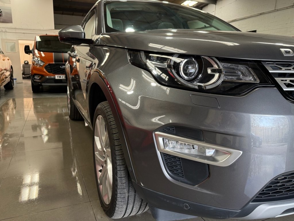 Used Land Rover Discovery Sport 2015 for sale - 77655118: Photo 10