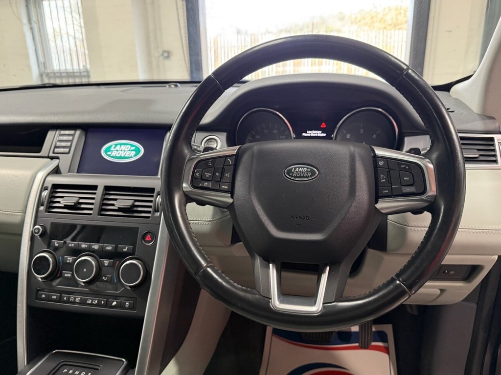 Used Land Rover Discovery Sport 2015 for sale - 77655118: Photo 18